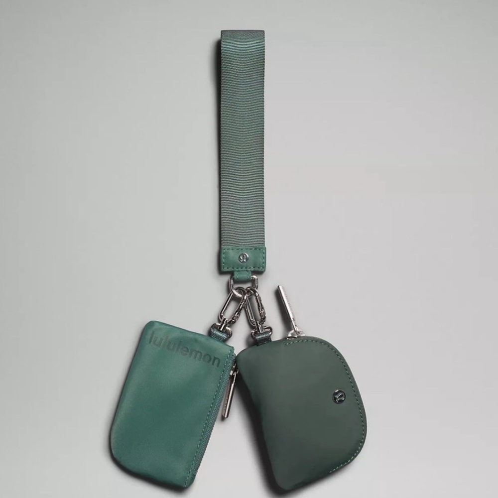 New Lululemon Dual Pouch Wristlet - Picture 5 of 16